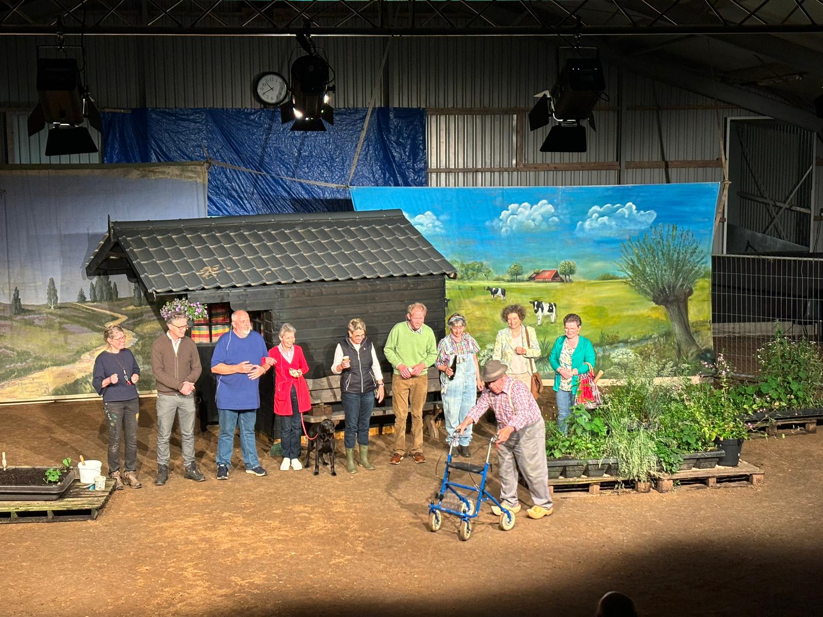Optreden toneelvereniging Jong Lonneker